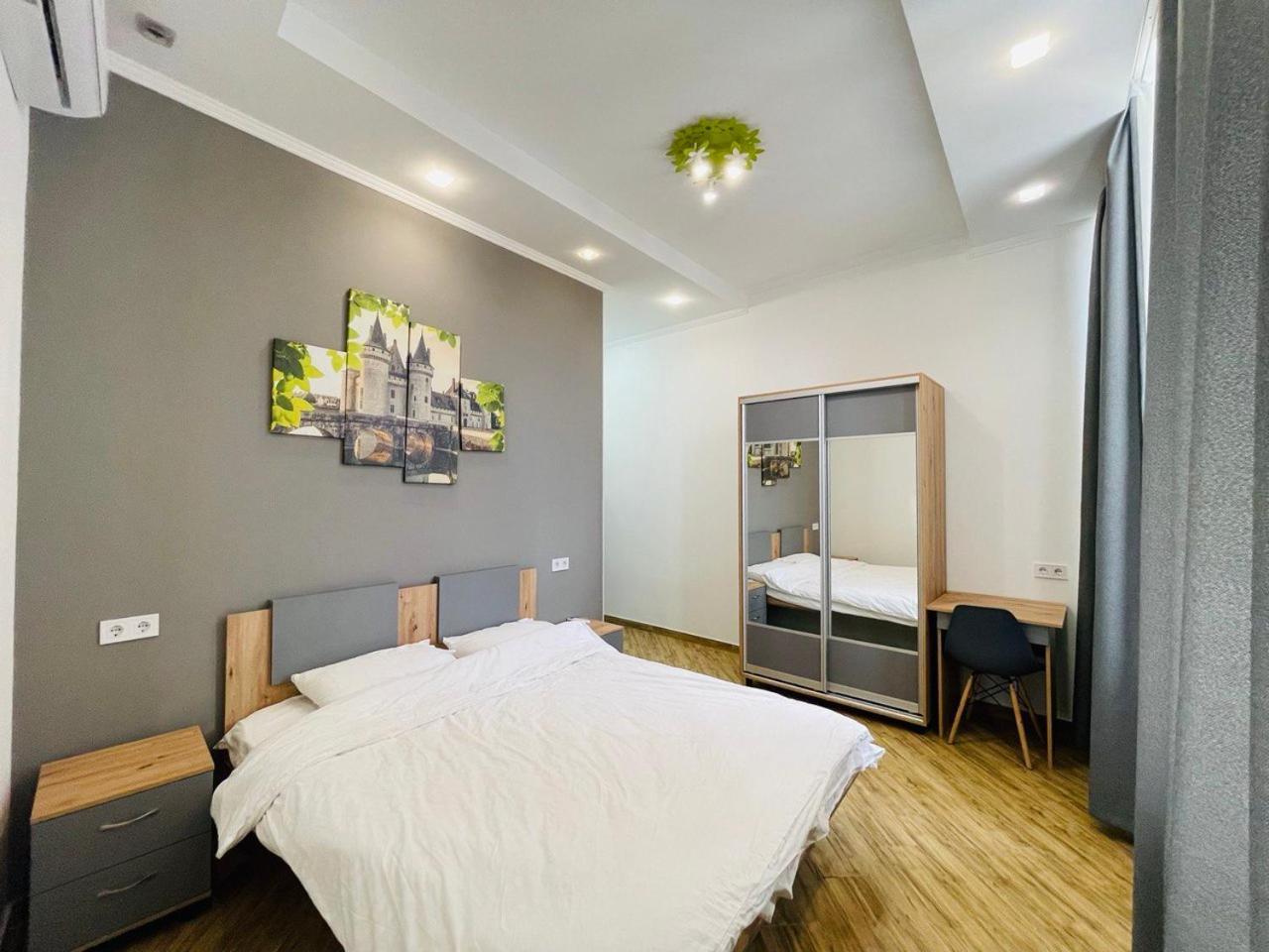 Apartment For Rent In The City Center Of Kharkiv K18 Elinaflats Exteriör bild